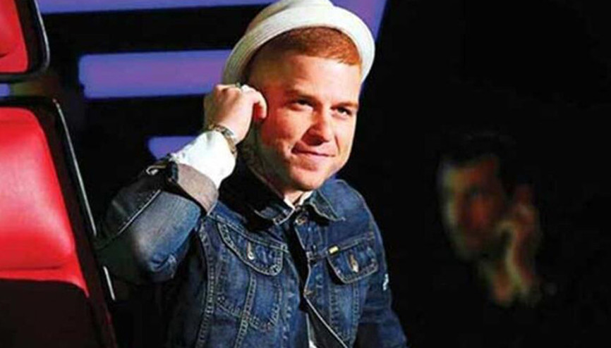 Athenanın solisti Gökhan Özoğuz oyunculuğa adım attı Gökhan Özoğuz Kırmızı Odada hangi rolde