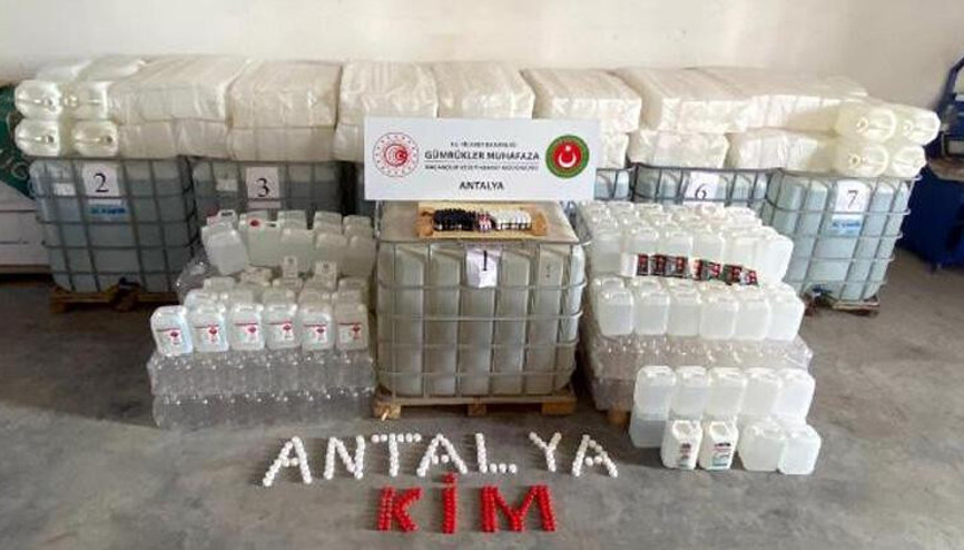 Antalyada 1000 litre etil alkol ele geçirildi