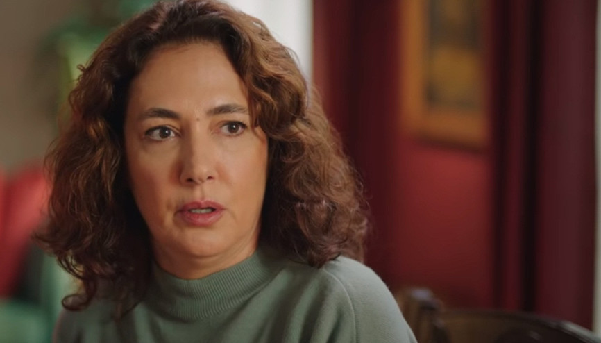 Kırmızı Oda Pembe gerçek adı nedir, kimdir Pembe hikayesi ile Meltem Cumbul Kırmızı Oda’da