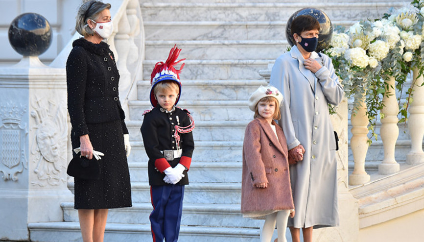 Kalabalıklar içinde boynu bükük kaldılar: Zengin ailenin mutsuz çocukları