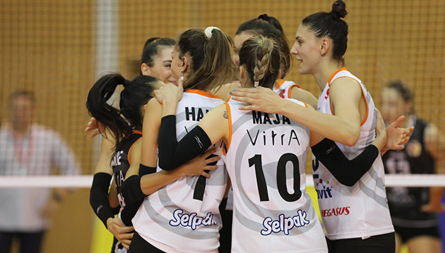 Eczacıbaşı Dynavit: 3 - Mert Grup Sigorta: 0