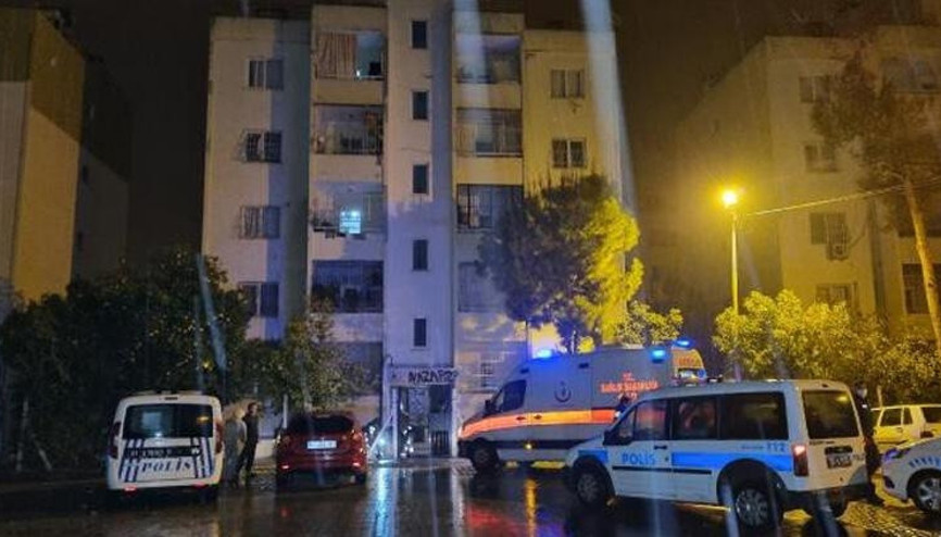 Apartman bodrumunda tabancayla vurulan genç kız, hayatını kaybetti Apartman bodrumunda tabancayla vurulan genç kız, hayatını kaybetti