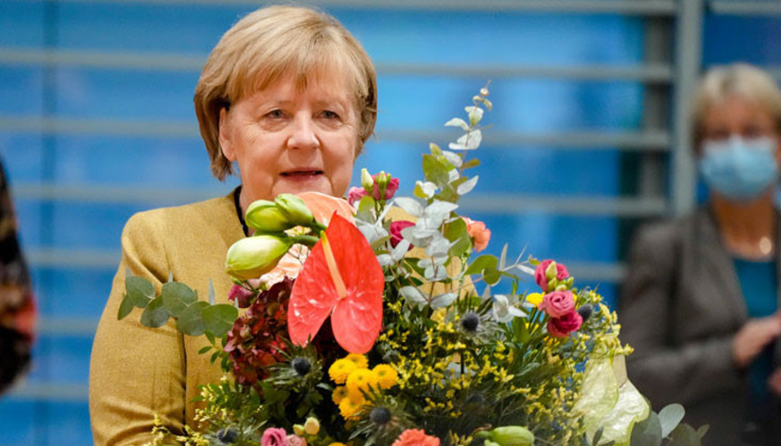 Merkel’e askeri uğurlama yapılacak