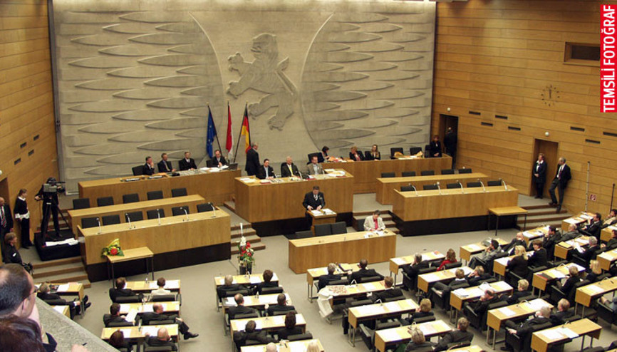 CDU ve Yeşiller’e AfD tepkisi