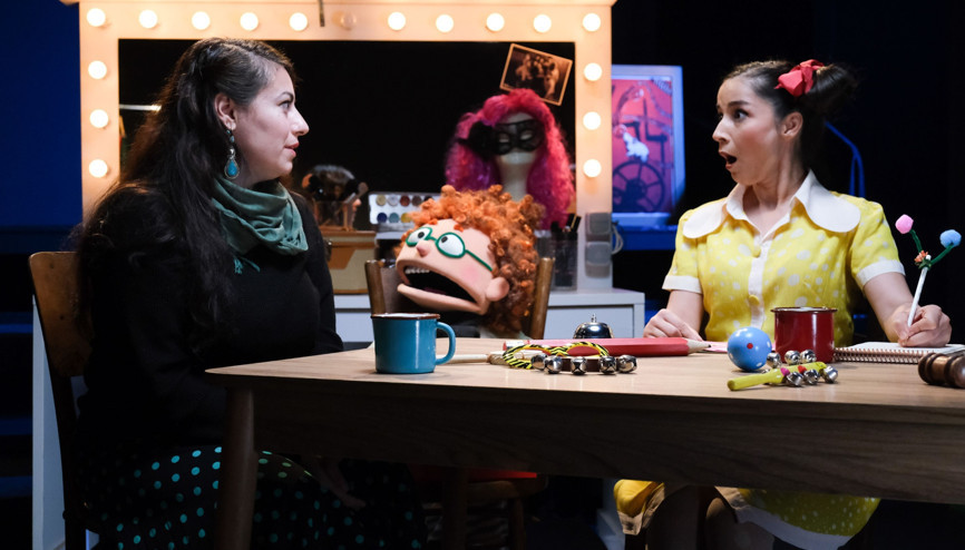 Çocukların masasında tiyatro var Çocukların masasında tiyatro var