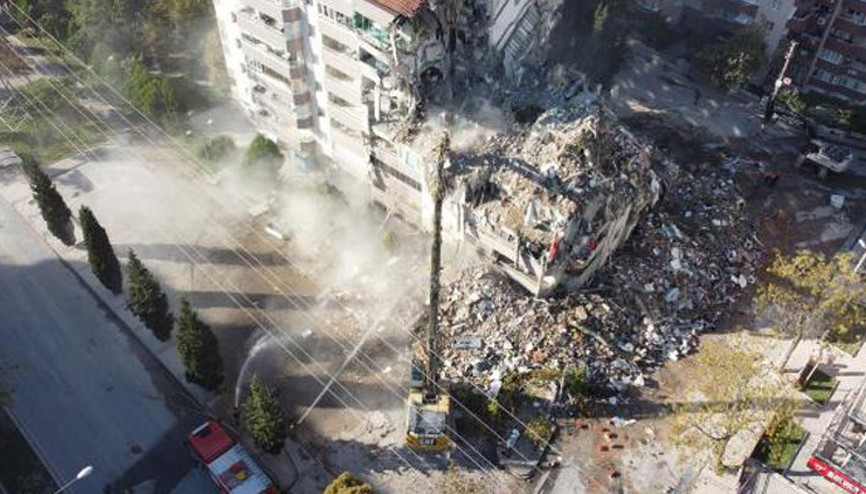İzmir depreminde yıkılan Cumhuriyet Sitesi davası sanıkları için hapis istemi
