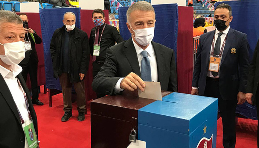 Son Dakika: Trabzonsporda Ahmet Ağaoğlu 3. kez başkan seçildi