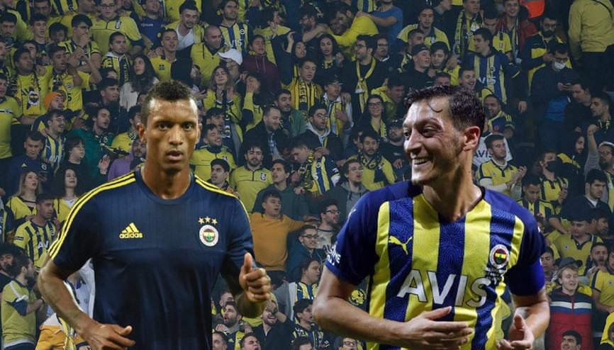 Mesut ile Nani çok iyi oynar...