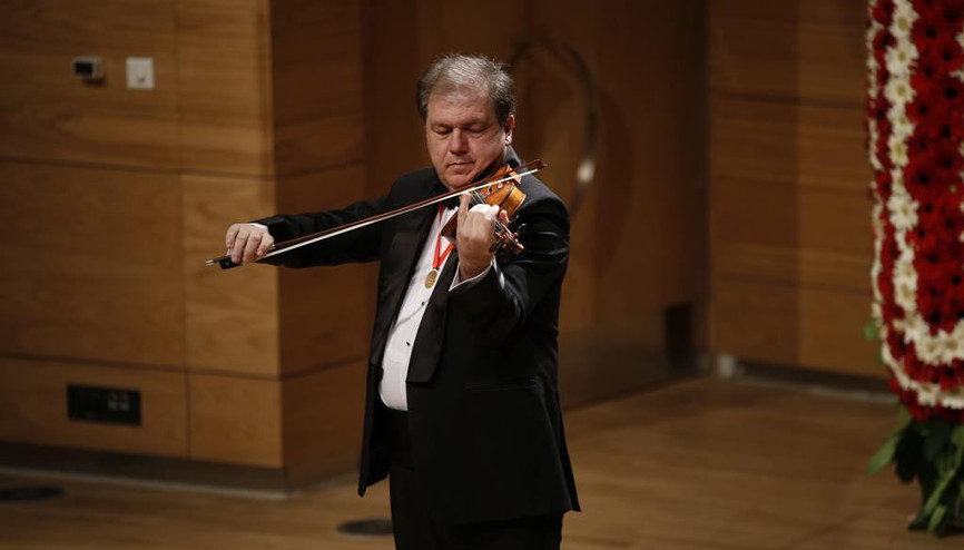 Cihat Aşkın’a altın madalya