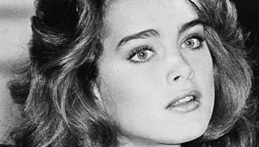 Brooke Shields tartışmalı reklam kampanyası hakkında yıllar sonra konuştu: Beni cinsel obje haline getirdiler