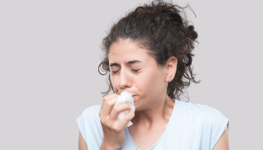 Koronada hapşırma olur mu Soğuk algınlığını koronavirüsten ayıran belirtiler Koronada hapşırma olur mu Soğuk algınlığını koronavirüsten ayıran belirtiler