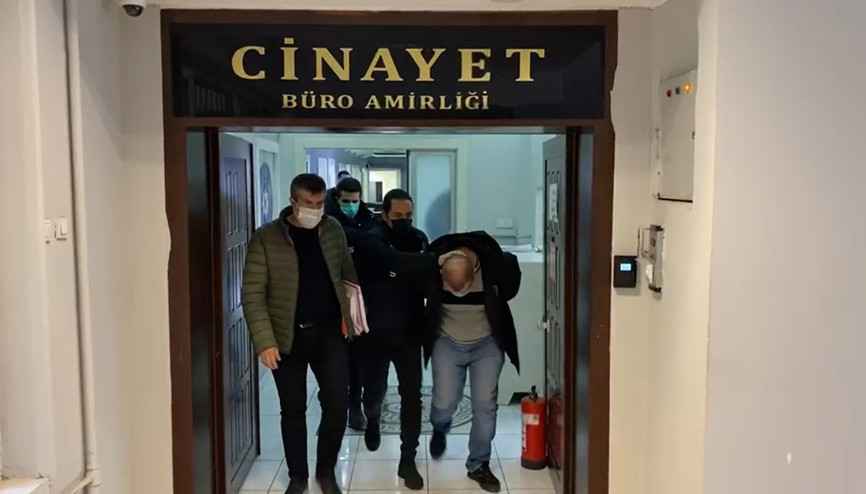Alacak meselesi için arkadaşını öldürdü