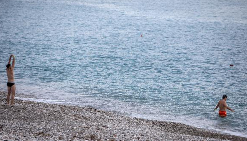 Antalyada aralık ayında deniz keyfi Antalyada aralık ayında deniz keyfi
