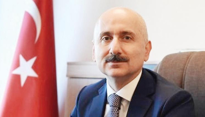 Bakan Karaismailoğlu: Alternatif su yolunun yapılması şart oldu Bakan Karaismailoğlu: Alternatif su yolunun yapılması şart oldu