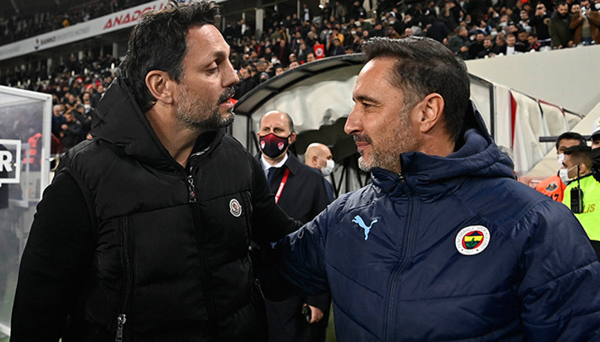 Son Dakika: Fenerbahçede Vitor Pereiranın geleceği belirsiz Beşiktaş derbisinde yeni hoca iddiası...