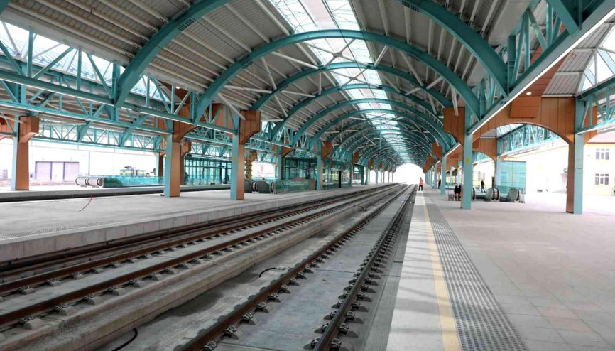 Tamamlanan Sivas YHT Garı yolcu kabulüne hazır