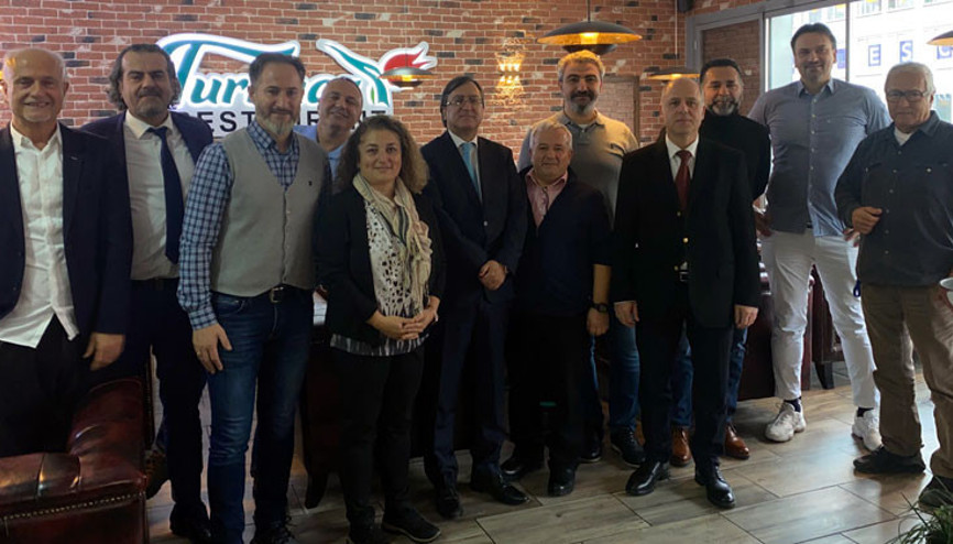 ‘Sağlık çalışanlarımız gözbebeğimizdir’