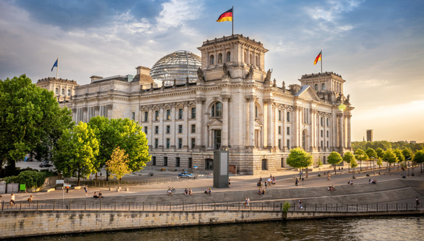 Almanya 400 milyar euro borçlanacak