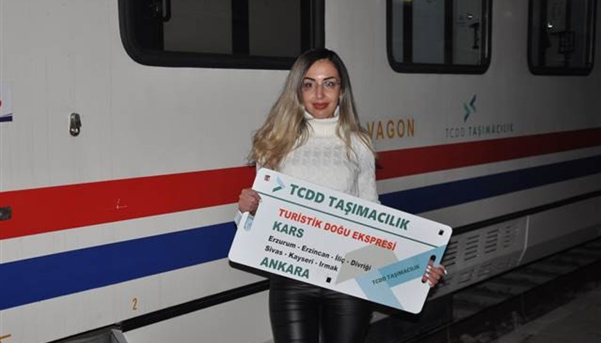 Turistik Doğu Ekspresi, Kars’tan Ankara’ya uğurlandı