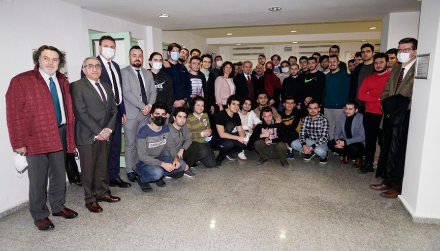 Rektör Ünüvar öğrencileri yurtlarda ziyaret etti