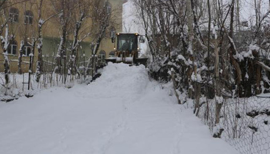 24 Aralık Cuma okullar tatil mi Hangi illerde okullar tatil Kar tatili olan iller açıklandı