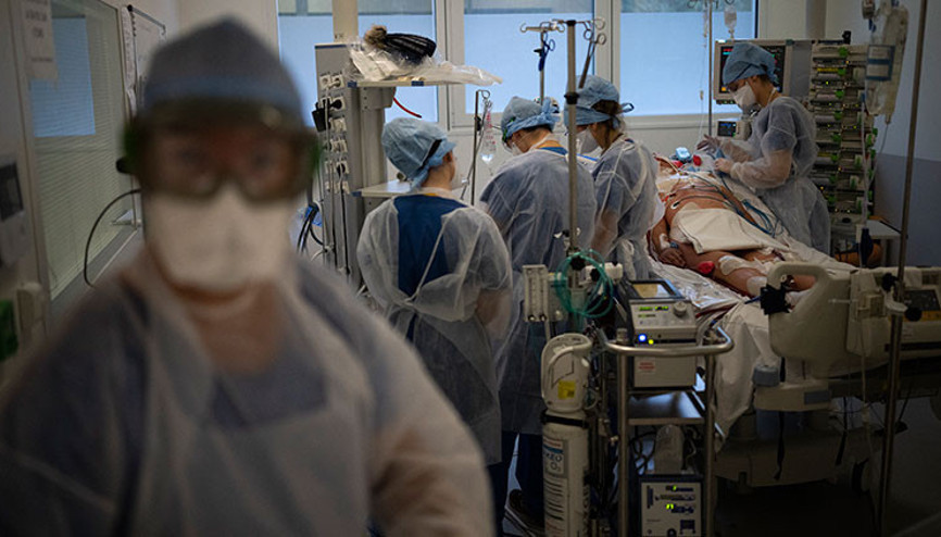 Omikron mutasyonu hakkında dikkat çeken ayrıntılar Risk yüzde 70 daha az