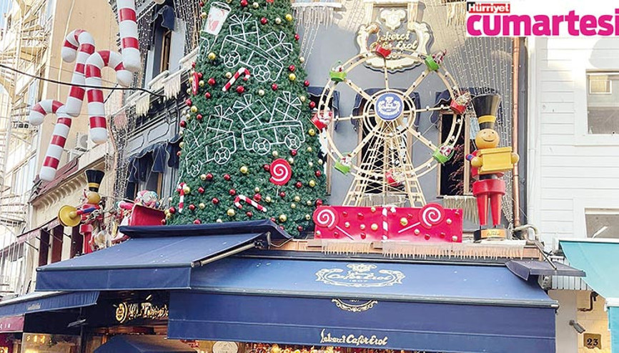 Yeni yılın ışıltısı sokakları sardı