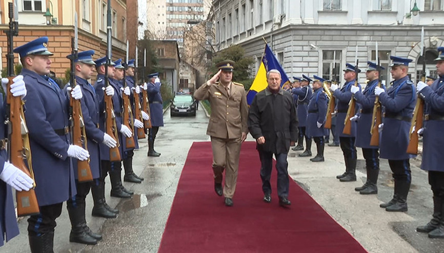 Akar, Bosna Hersek Genelkurmay Başkanı Korgeneral Senad Masovic ile görüştü