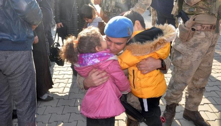 El Babda görevini tamamlayan komandolar, 6 ay sonra aileleriyle kavuştu