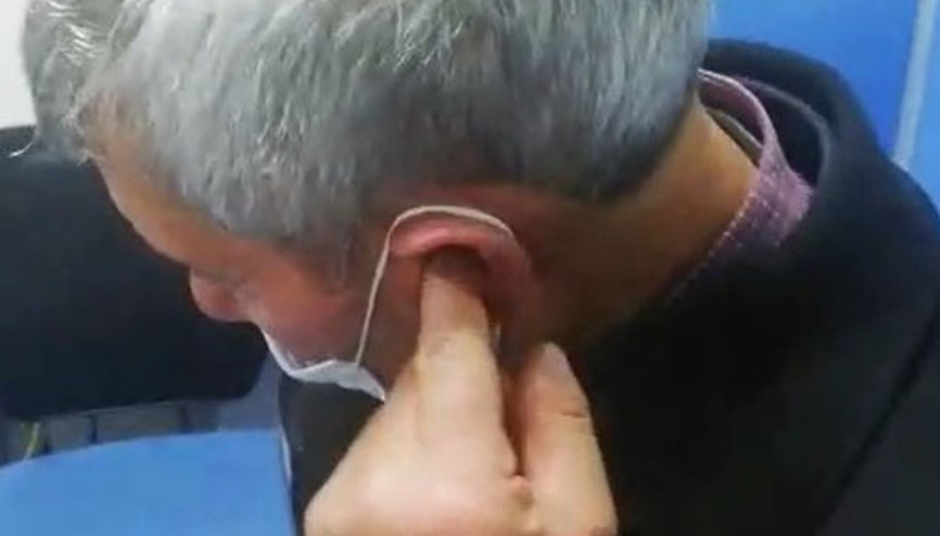 Kopya düzeneğiyle sınava girmiş