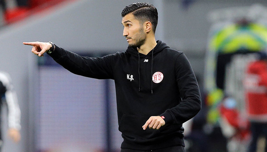 Antalyasporda Nuri Şahinden Beşiktaşlı Rosiere: Ayıp, yakışmadı...