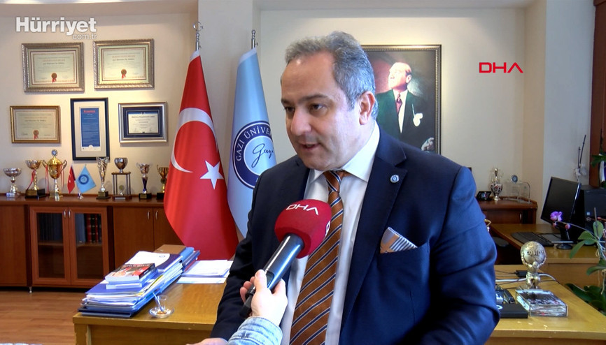 Bilim Kurulu üyesi Mustafa Necmi İlhan: Omicronda kuluçka süresi 3 gün Bilim Kurulu üyesi Mustafa Necmi İlhan: Omicronda kuluçka süresi 3 gün