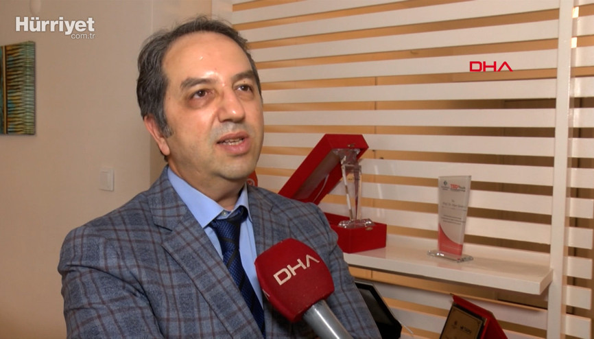 Prof. Dr. Şener: Kısalan karantina süreleri bulaş zincirini kırabilir Prof. Dr. Şener: Kısalan karantina süreleri bulaş zincirini kırabilir