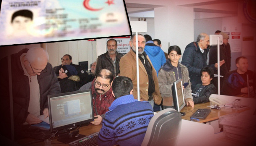 Kimlik kartlarına yüklenecek e-İmza işlemi 50 ilde başladı... Kimlik kartlarına yüklenecek e-İmza işlemi 50 ilde başladı...