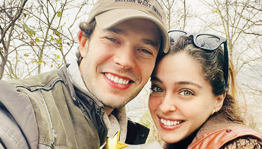 Cemre Baysel ve Aytaç Şaşmaz “Yılın En İyi Dizi Çifti” seçildi