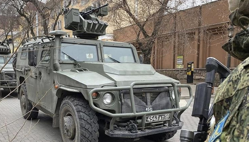 Azerbaycan Savunma Bakanı Hasanov, Rus Barış Gücü Komutanı Volkov’la görüştü