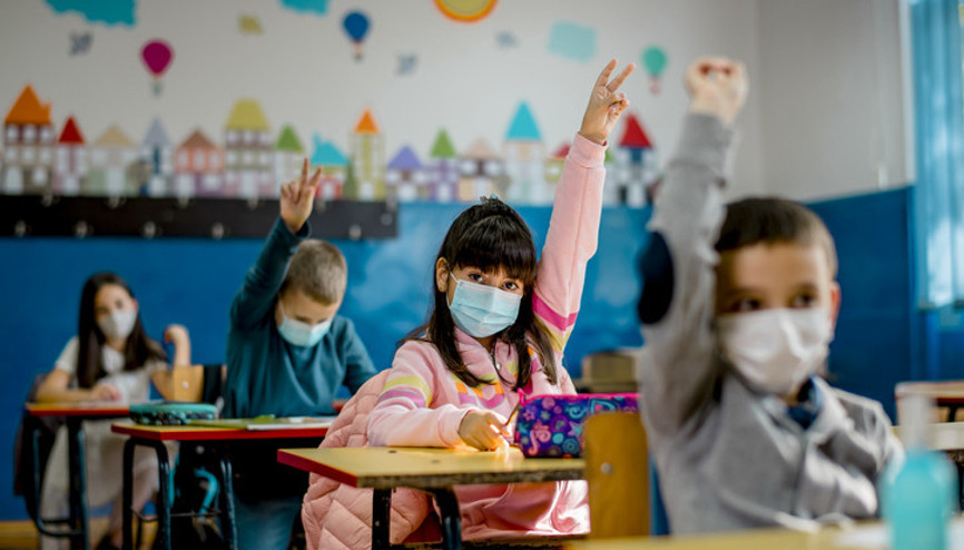 2022 yılında okullar ne zaman ara tatile (sömestr) girecek Koronavirüs vakaları nedeniyle okullar kapanacak mı Bakan Özerden son dakika açıklaması