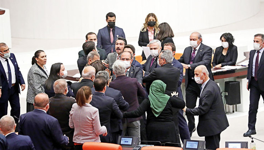 Meclis’te gergin anlar