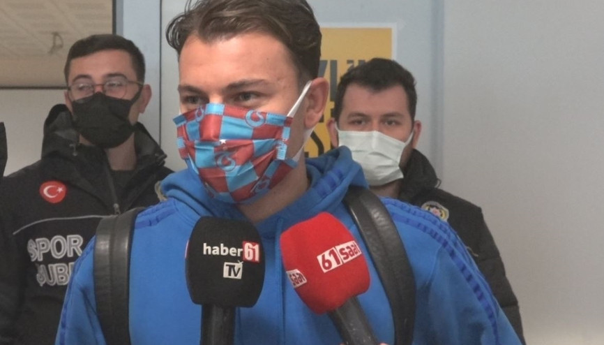 Son dakika: Trabzonsporun yeni transferi Yusuf Erdoğan Trabzona geldi KAP bildirimi...