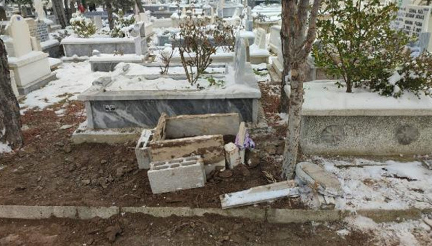 Dayısının döverek öldürdüğü öne sürülen minik Ayşenur toprağa verildi