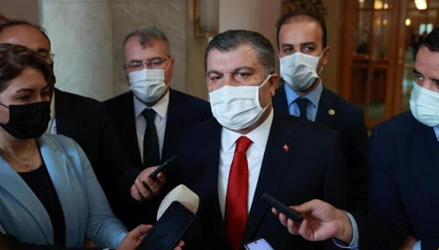Bakan Koca Dünyada ilk olacak diyerek duyurdu: Pazartesi günü başlıyor
