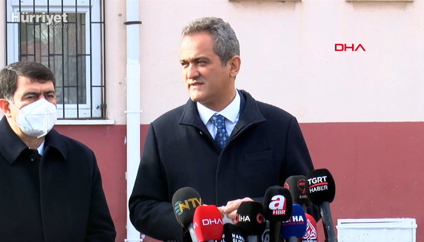 Bakan Özerden Sömestir tatili açıklaması