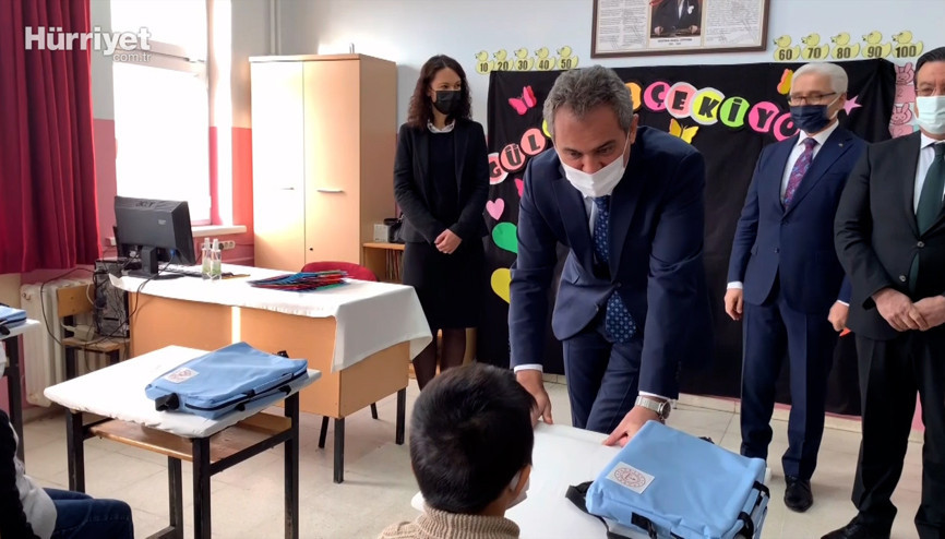 Bakan Özer: 7 Şubat’ta aynı kararlılıkla buluşuyoruz