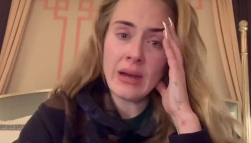 Adele gözyaşları içinde duyurdu: Çok üzgünüm ve çok utanıyorum