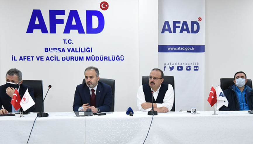 Bursa Valisi Canbolattan kar açıklaması: İlimizde şu an için sorun gözükmüyor