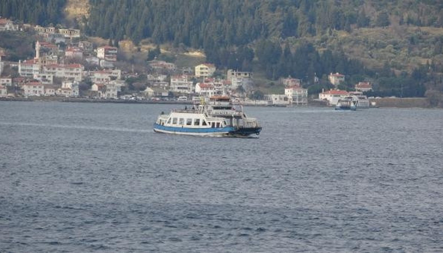 Gökçeada ve Bozcaadaya feribot seferleri iptal edildi