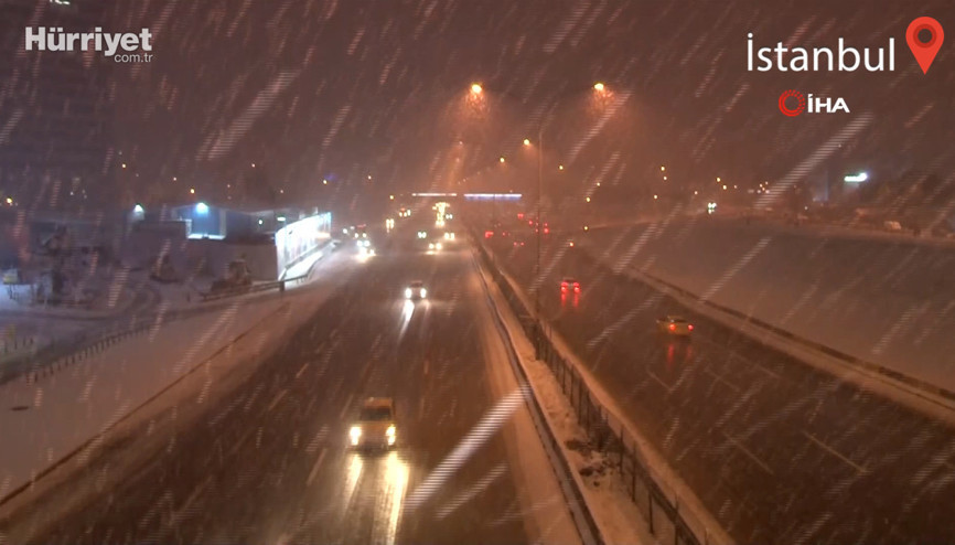 İstanbul Anadolu Yakasında kar etkisini gösterdi