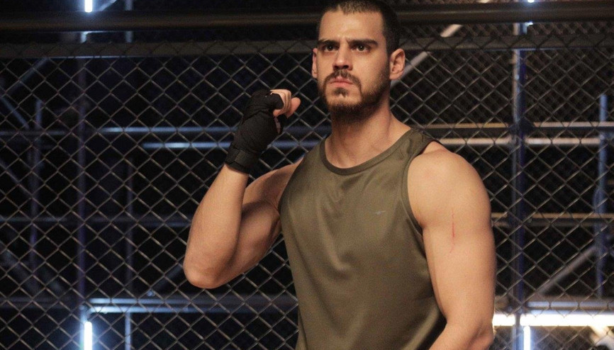 Yalnız Kurt oyuncuları kimler, konusu nedir Yalnız Kurt dizisi oyuncuları ve konusu hakkında merak edilenler