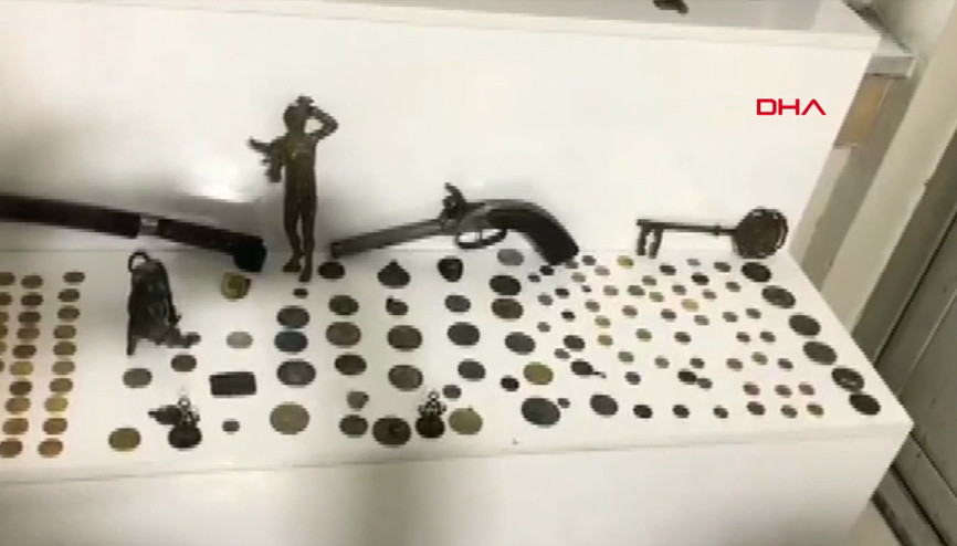 Roma ve Bizans dönemine ait 618 parça tarihi eser ele geçirildi