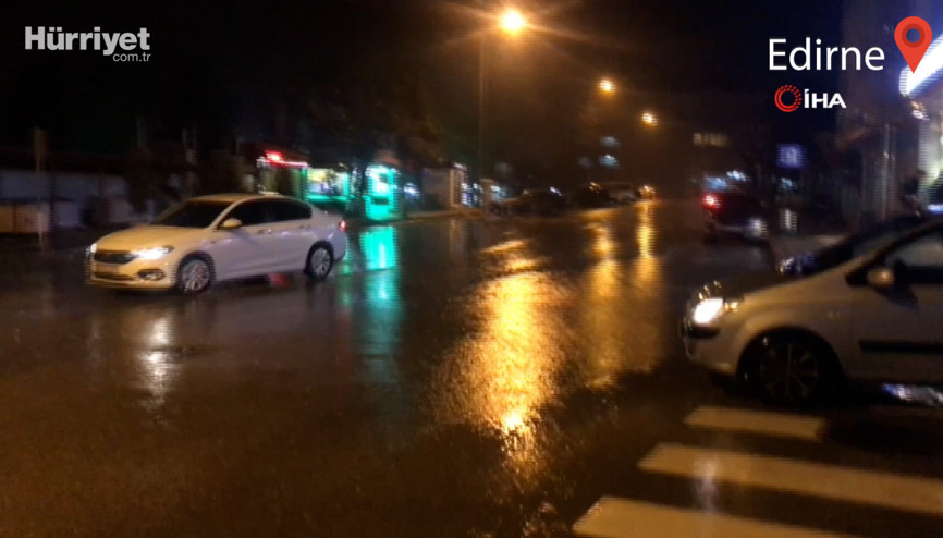 Edirne Uzunköprü’de sağanak yağış etkili
